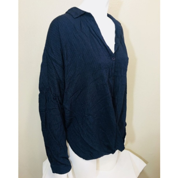 BDG Medium Shirt Navy Blue Micro Stripe Blouse Hem - Picture 7 of 8